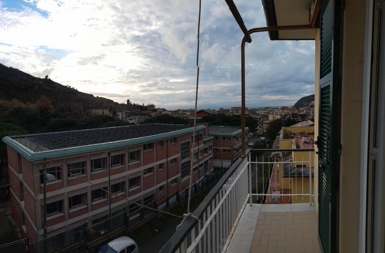 Casa Gina Secondo Piano Con Ascensore E Parcheggio Леванто Экстерьер фото